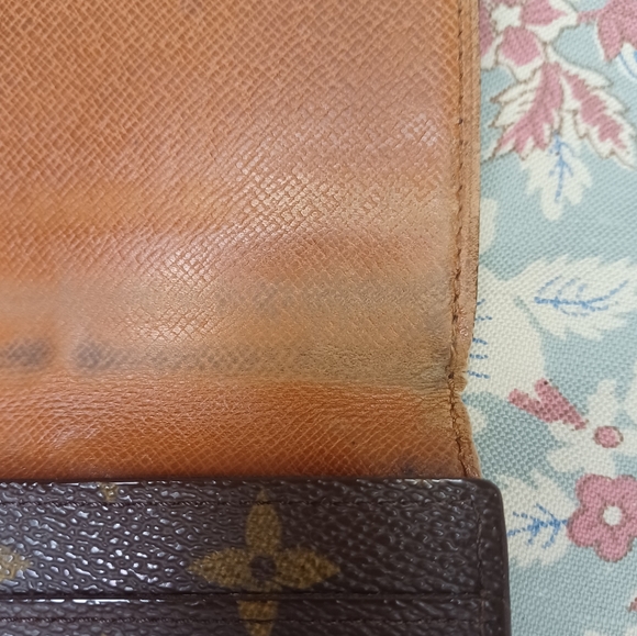 Louis Vuitton Monogram 3 Slot Credit Card Slim Wallet - Picture 6 of 11